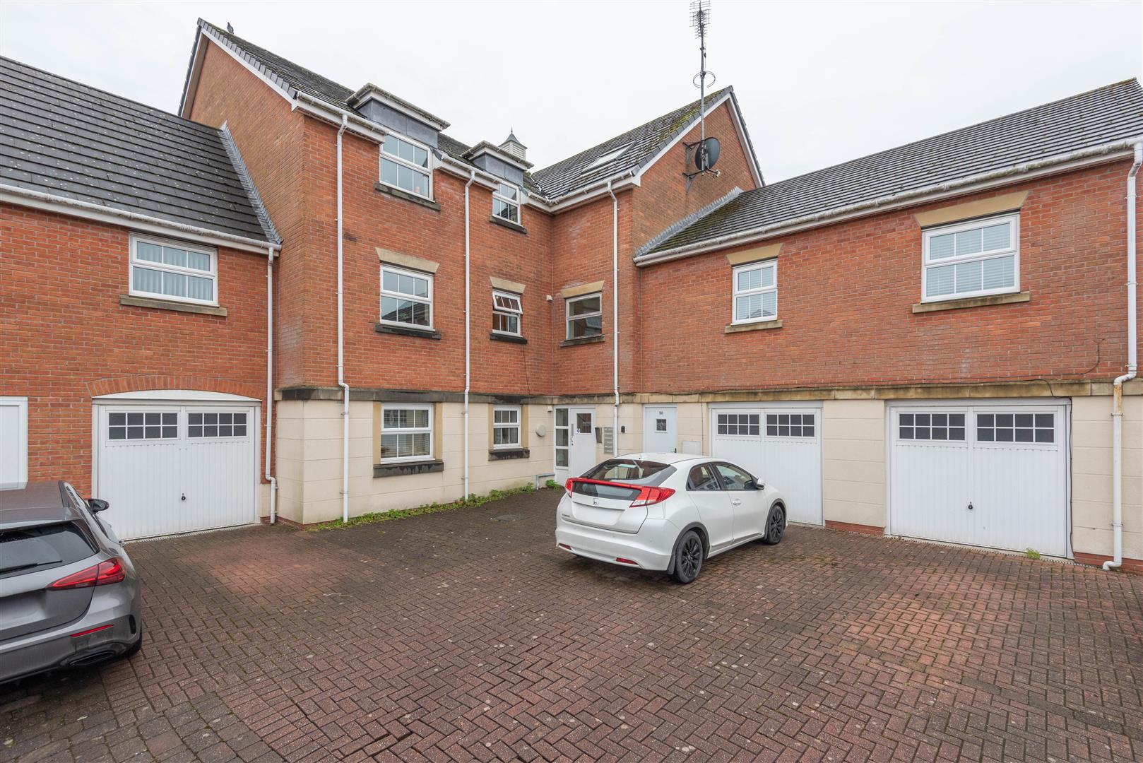 Marine Crescent, Chorley